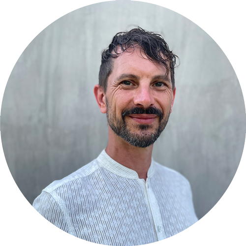 felix-purpose-coach-round felix-purpose-coach-round